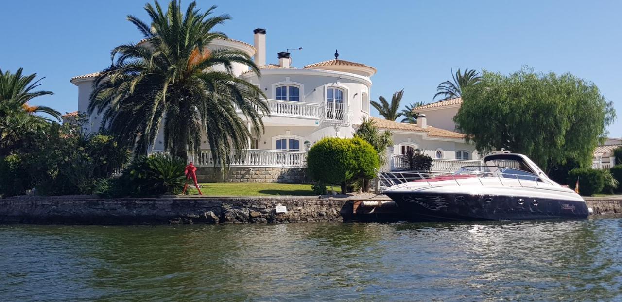 Appartement Sur Empuriabrava A 100 M De La Mer Exterior photo